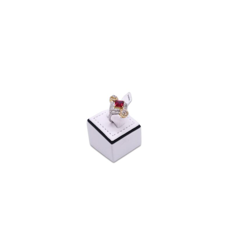 14K Female Diamond Ring